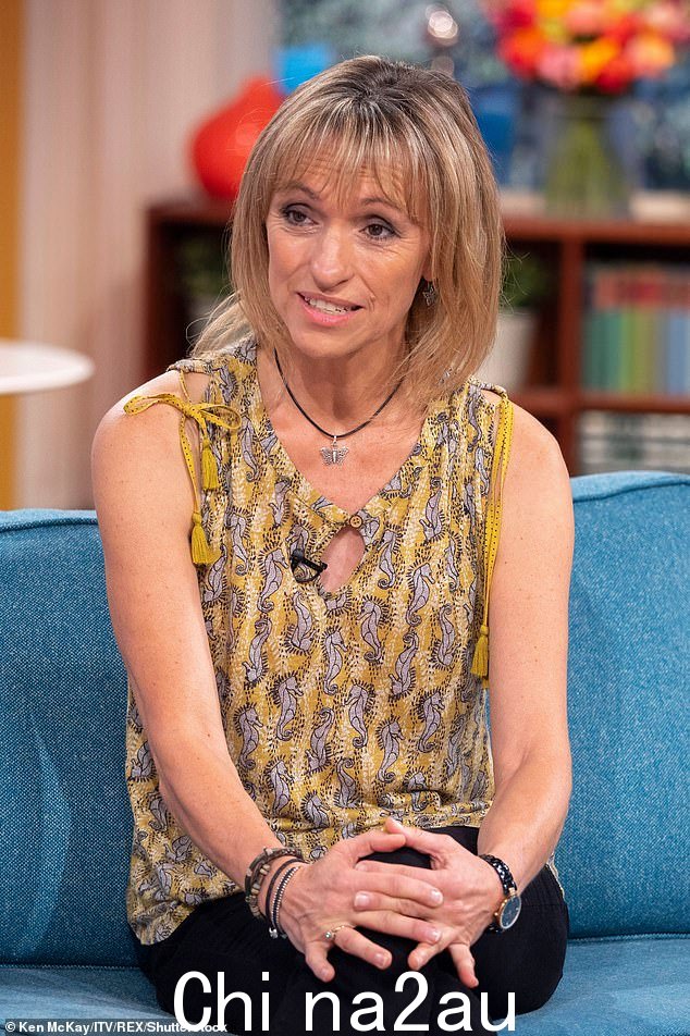 Michaela Strachan 坦诚地讨论了她在经历了三次毁灭性损失和与乳腺癌作斗争后一年的“震惊”” class=