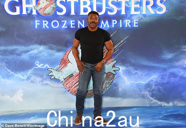 Ernie 解释道:“索尼工作室与 40 年前不同了,他们确实进步了,为角色赋予了一些维度。感谢索尼的开放态度倾听我的感受,因为在第一个中 – 他们没有'