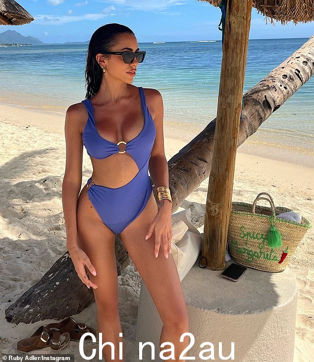 Ruby 自从与被定罪的毒贩 Nicholas Sinclair 分手后一直公开单身,后者现在正在与 OnlyFans 模特 Jemma Lucy 约会