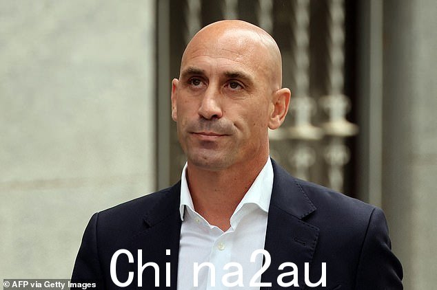 检察官还希望前足协主席在审判中被定罪时向埃尔莫索支付 85,000 英镑
