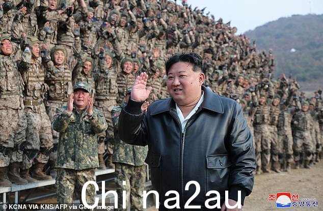 专制朝鲜领导人金正恩本月视察军队训练设施
