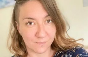 Sue Ryder 丧亲中心负责人 Bianca Neumann 表示,如果您正与悲伤作斗争,伸出援手非常重要