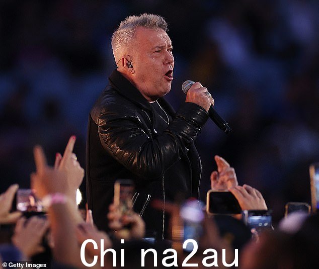 吉米·巴恩斯(Jimmy Barnes,摄于 2022 年 10 月)在接受心脏直视手术后重返拜伦湾蓝调音乐节舞台之前分享了他的“紧张情绪”