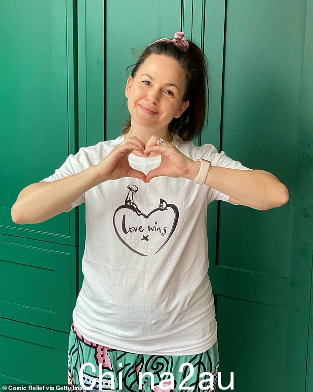 39 岁的乔凡娜·弗莱彻 (Giovanna Fletcher) 对凯特·米德尔顿 (Kate Middleton) 赞不绝口,并称她为“了不起的人”