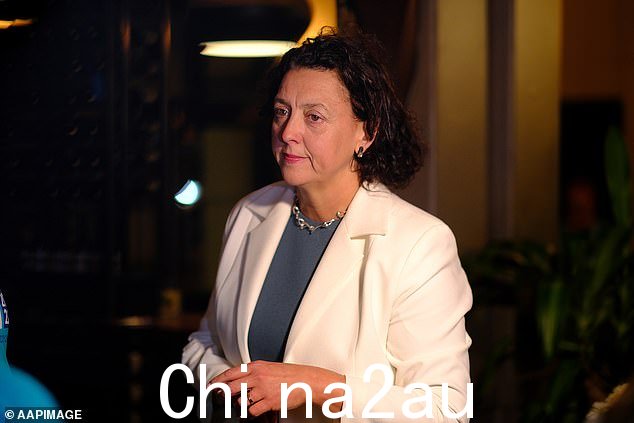 维多利亚州独立议员 Monique Ryan 博士(如图)发起请愿书,呼吁制定现代化且平等的 HECS 债务计划,该计划已获得超过 200,000 个签名