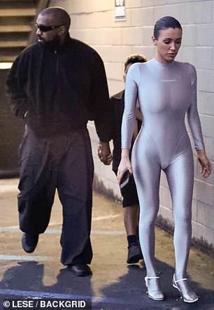 他们在他与 Kim 离婚后不到一个月就结婚了zed