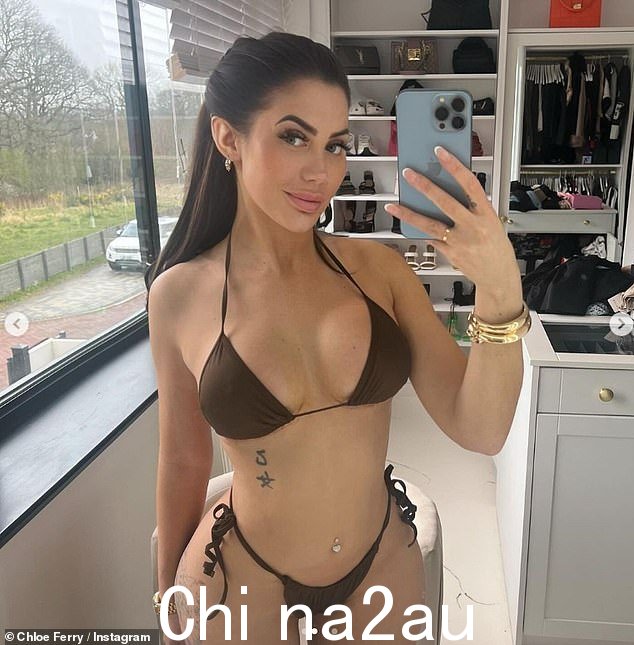 Chloe Ferry 在土耳其接受缩胸手术一周多后自豪地展示了她的“小胸部”