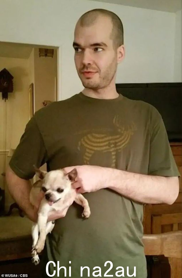 Joseph Ryan,39 岁,被发现在价值 100 万美元的房屋内被枪杀。检察官称他是被引诱回家的