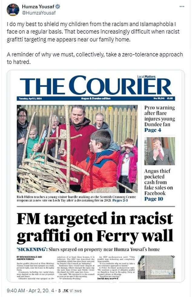 Humza Yousaf 在其位于邓迪附近的 Broughty Ferry 的家附近遭到种族主义涂鸦的攻击,当地报纸《信使报》首先报道(上图)