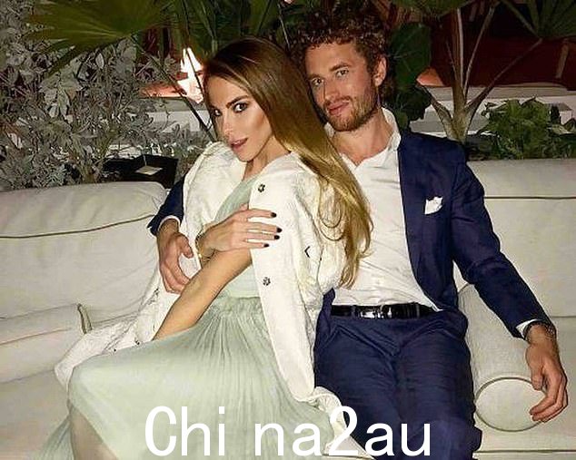 Inigo Philbrick 在 Instagram 上与未婚妻 Victoria Baker-Harber 合影