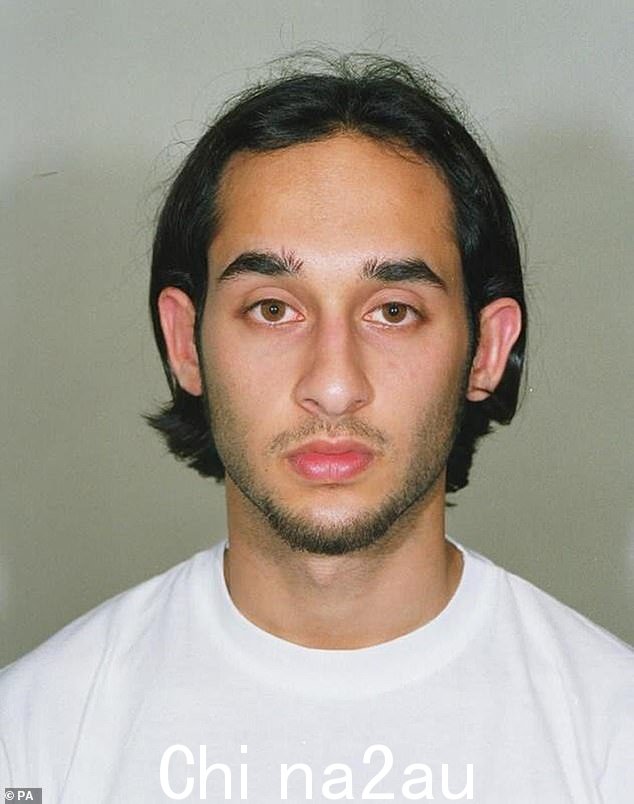 Omar Abdur Rehman 的任务是禁用消防或安全系统。假释委员会确认,来自赫特福德郡布希的雷曼 (Rehman) 被判入狱 15 年,2013 年被拒绝释放,但在刑满后获释