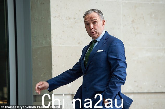 在今天的一份学术报告中,前公务员领袖塞德威尔勋爵(如图)和两位前大使建议,应将其更名为英国国际事务部或全球事务部,以使其进入 21 世纪。
