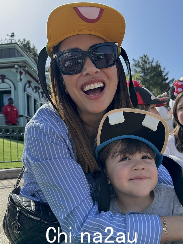 Myleene 曾在女儿们小的时候带她们去佛罗里达州的华特迪士尼世界度假区