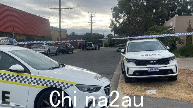 侦探警司 Des Bray 表示警方相信这名年轻人已安排与认识的人会面凌晨时分给他。图片:南澳警察