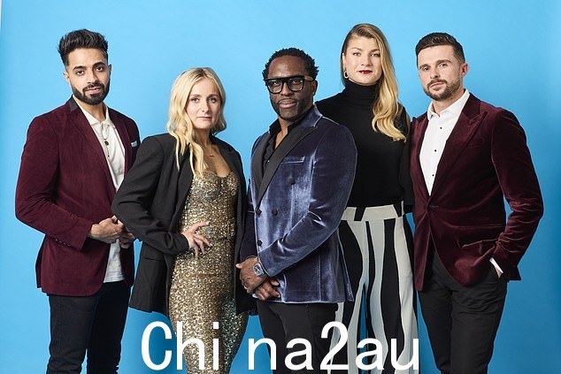 10 周后,菲尔拼尽全力进入最后五强(从左至右:Paul Midha 博士、Rachel Woolford、Tre Lowe、Flo Edwards 和 Phil Turner)