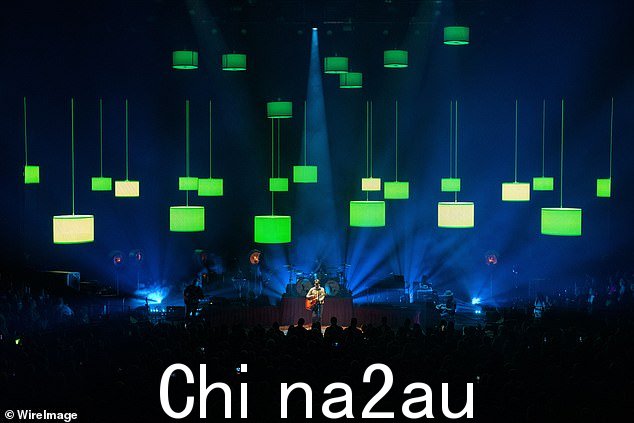 Blunt 的突破性单曲 You're Beautiful 击败了 Crazy Frog、Mr Blobby — 和 The Birdie Song 被评为有史以来最令人恼火的歌曲