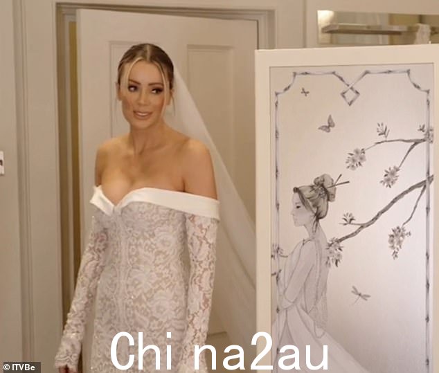 他们的一天被她的四集电视连续剧《奥利维亚嫁给了她的对手》所捕捉,该剧是 2020 年的《奥利维亚遇见她的对手》(如图所示)的后续作品