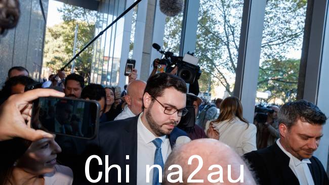 Mr Lehrmann left判决发布后不久,图片由 Max Mason-Hubers / 澳大利亚新闻集团拍摄”size=