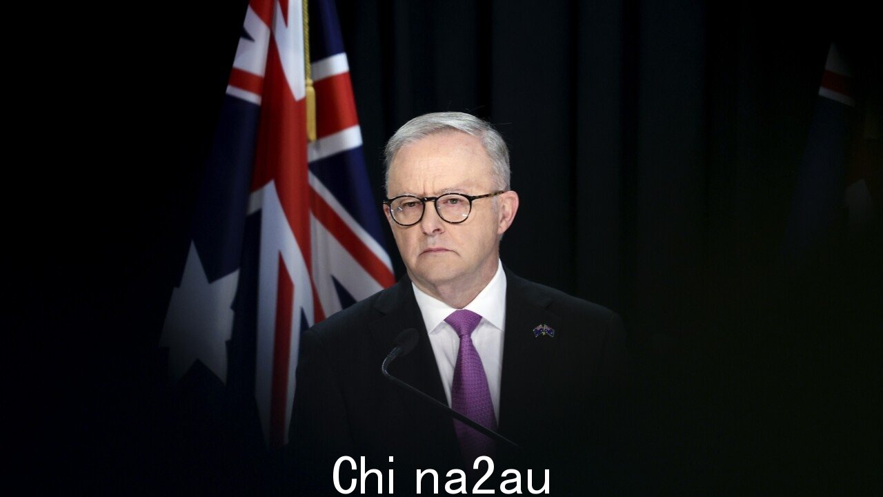 '困难时期我们的国家’:安东尼·艾博尼斯对邦迪大屠杀做出回应” fetchpriority=