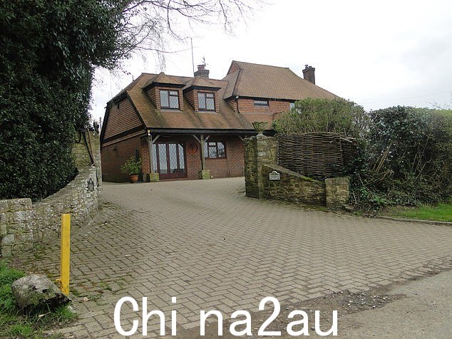 The Catchpoles, of Glenhead Farm, Hyde Lane, Churt, Farnham(如图)均被指控在司法程序中故意做出虚假陈述