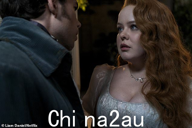 布里奇顿的粉丝们可以大饱眼福了,因为 Netflix 节目在第三季中又回归了其活泼的根源