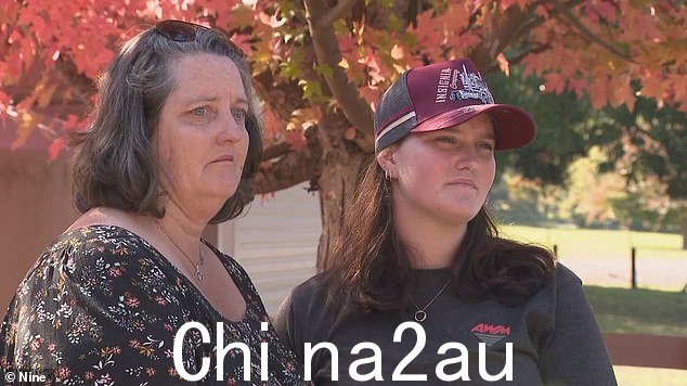 Sonia Clough(右图)敦促当地人和任何可能到过该地区的人寻找她的父亲