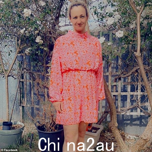 Morrison 女士留下了她 11 岁的儿子 Kade