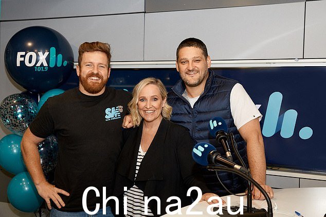 Kyle 和 Jackie O 在本月发布的最新调查中与 Fifi、Fev 和 Nick 并驾齐驱,每场演出都在悉尼和墨尔本占据第一名。 (Fifi、Fev 和 Nick,均在图中)