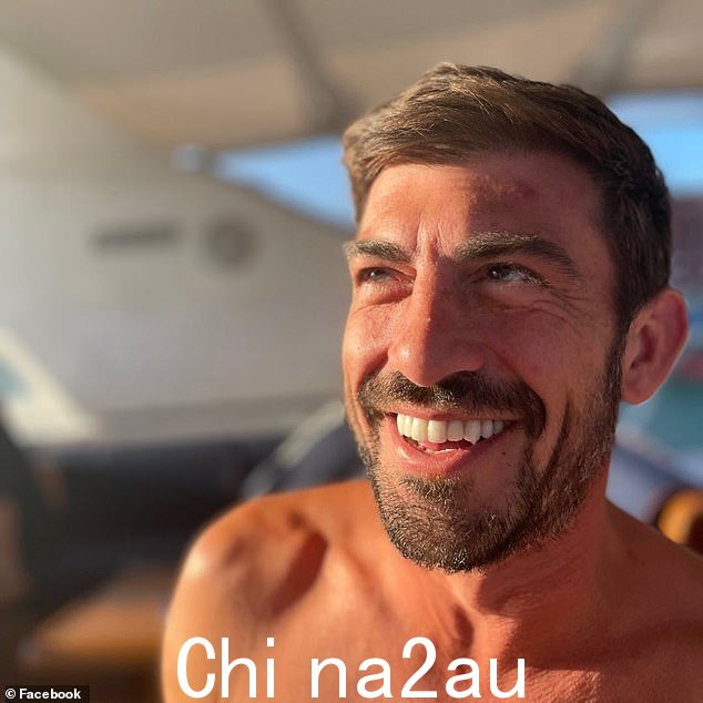 据 Liuzzo 的好友介绍,近年来,Liuzzo 一直过着“非常快的生活方式”。内部人士透露,Liuzzo 与赌博和毒品作斗争,并声称他欠高利贷者债务
