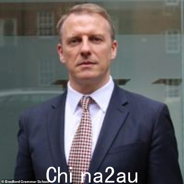 普尔法官批准国王学院医院信托基金撤回这名未透露姓名男孩生命支持的申请