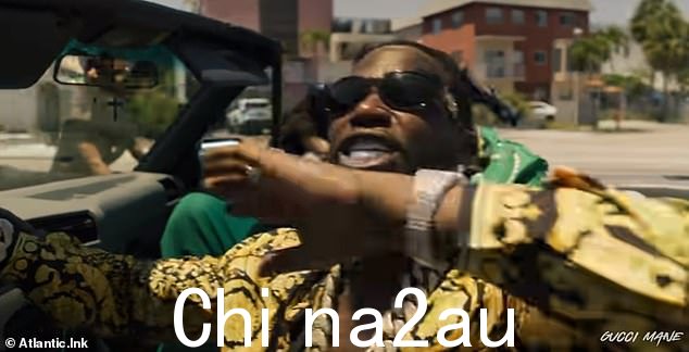 其他地方,Gucci 提到了 Kid Cudi 和他爆炸的汽车,Diddy 的前女友 Cassie 指责这位大亨在一场指控他性侵犯她的诉讼中精心策划,