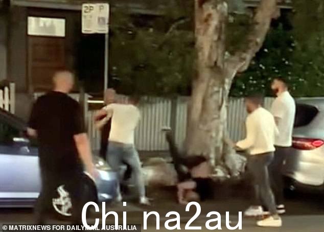 肯特在参与街头斗殴后已被福克斯体育停职