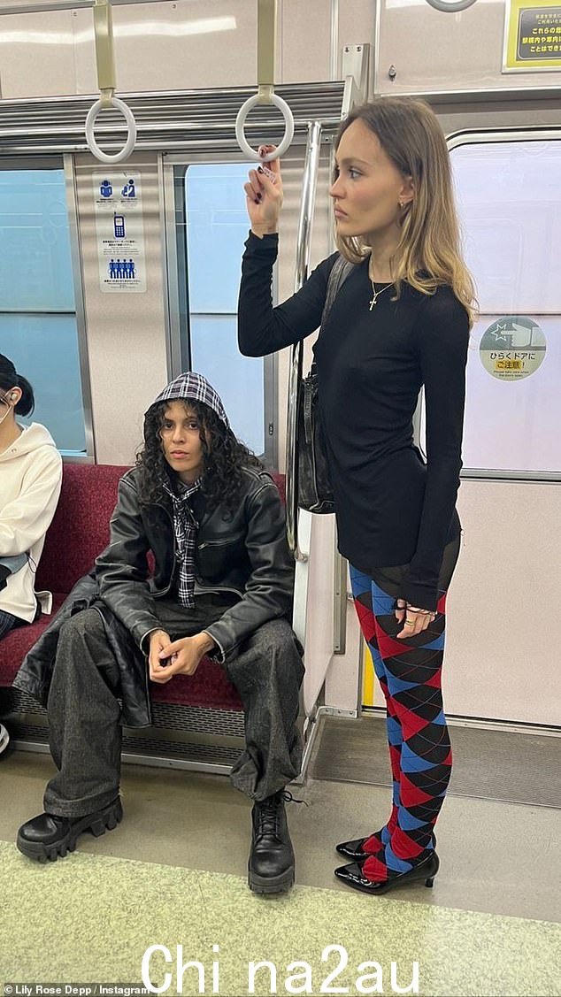 2023 年 5 月,德普证实了她与 070 Shake 的恋情,当时她分享了一张他们接吻的照片,并写道“和我暗恋的人在一起 4 个月”