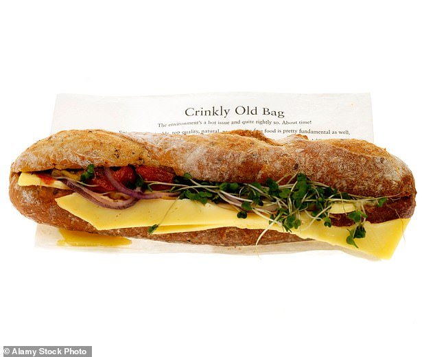 Posh sarnie:Pret 的切达干酪法棍面包比普通超市三明治要高一些 - 但其 4.50 英镑的价格标签,通过忠诚度计划降至 3.60 英镑,留下了苦涩的味道
