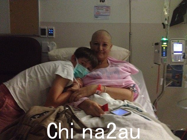 凯莉·威利在癌症治疗期间。她说她以前对 Belle 感到“敬畏”