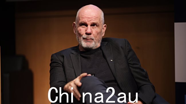 Peter FitzSimons 已受到重击在橄榄球联盟记者安德鲁·韦伯斯特对这位前袋鼠队关于 NRL 脑震荡的评论提出异议后,他自己的一位同事提出了这一建议。图片:Adam Yip