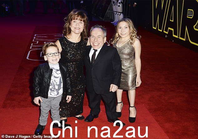 这对结婚近30年的夫妇,之前经历过各种挣扎,包括失去两个孩子(图为2015年)
