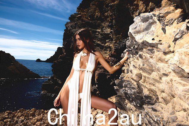 MUSERA 与 SHEIN 网站上的其他 12 个品牌一起,以包容的尺寸和实惠的价格吸引所有人