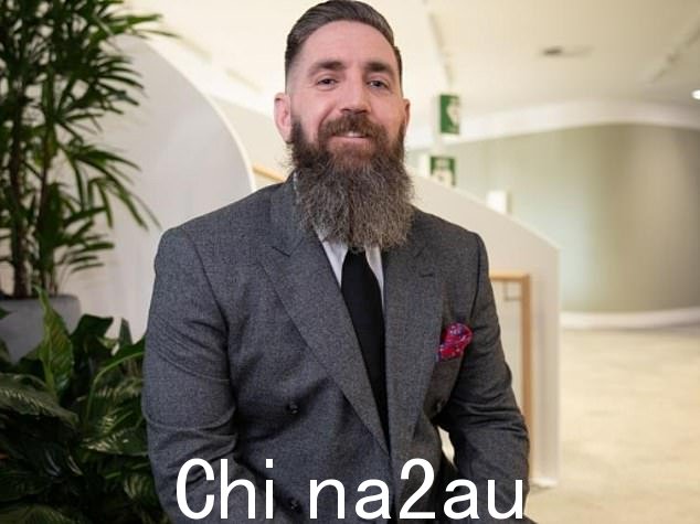 ATO 助理专员 Rob Thomson(如图)警告:“我们教育那些我们认为犯了错误的人,并提出一些问题我们认为那些人对税法视而不见'