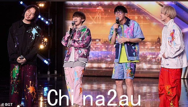 但是,尽管有一些批评,其他人还是喜欢观看这些表演,因为来自日本的其他表演让观众惊叹不已。在对他们出色的试镜感到敬畏后,观众在周六晚上精彩的试镜后发掘了口技组合 Sarukani 的成功过去