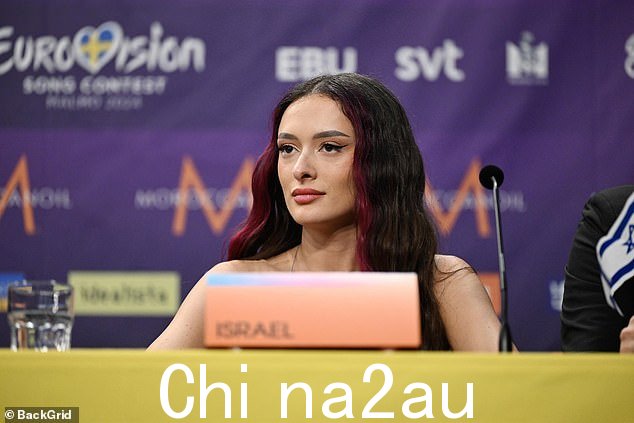 这是在社交媒体上发布的一段视频之后显示的,当以色列歌手伊登·戈兰(如图)拒绝回答有关安全的问题时,他问“为什么不”” class=