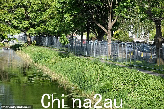 爱尔兰将最近从北爱尔兰涌入都柏林的人数归咎于英国的卢旺达政策