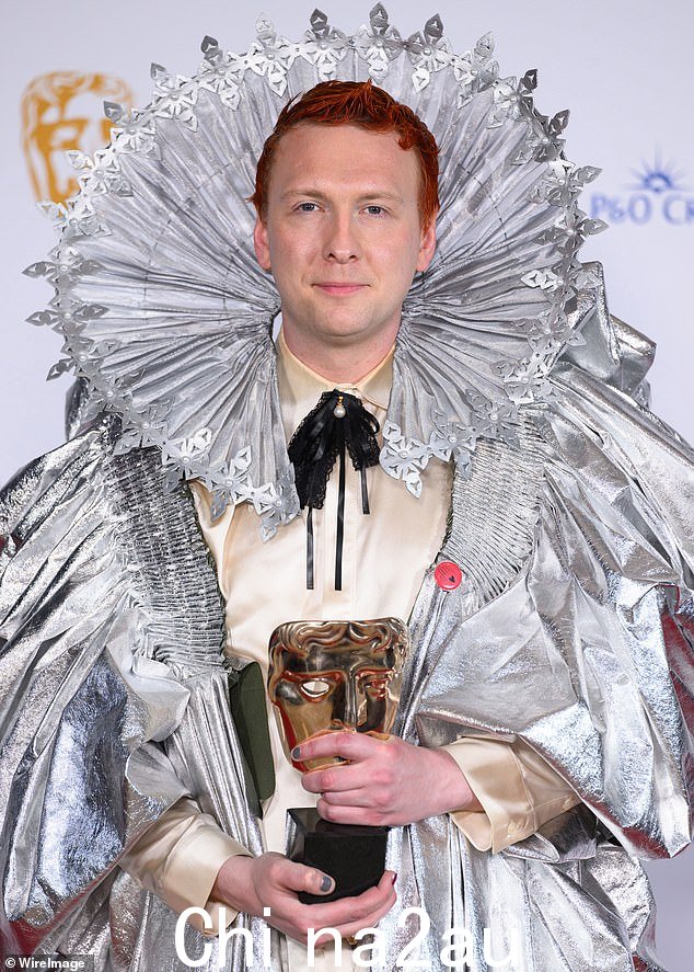 昨晚众星云集的颁奖典礼上,Joe Lycett 凭借他的节目《深夜秀》夺得了最佳娱乐表演奖,让 Ant 和 Dec 目瞪口呆