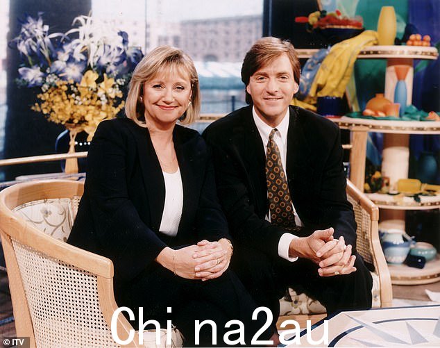 他与妻子兼前联合主持人 Judy Finnigan 一起成为节目中家喻户晓的名字