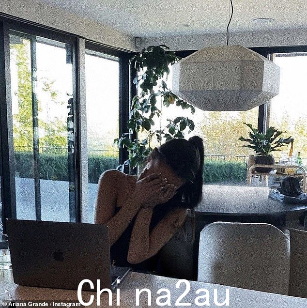 这位流行歌星十多年来一直公开表示格林达是她梦想的角色