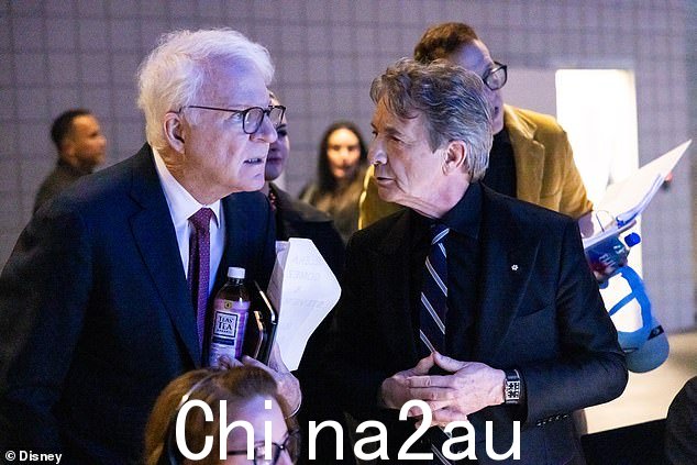 演员将在 Hulu 的《大楼里的唯一谋杀案》中饰演奥利弗·帕特南,该剧的前任市长林奇在第三季中饰演谋杀受害者