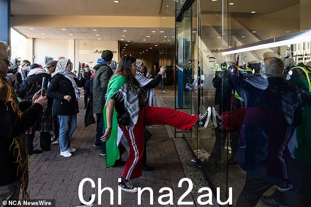 一位政党官员告诉会议,抗议者已经离开,该地区“安全可靠”