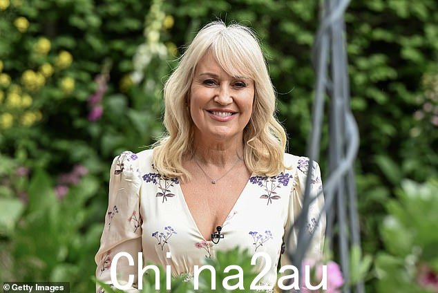 Nicki Chapman 是一位出色的电视节目主持人和广播主持人,拥有令人印象深刻的娱乐圈目录,这使她在英国成为家喻户晓的名字(摄于 2023 年)