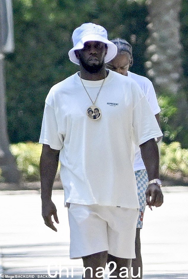 Diddy 在剪辑中说,'我的意思是我已经跌入谷底,但我没有任何借口,我在视频中的行为是不可原谅的'