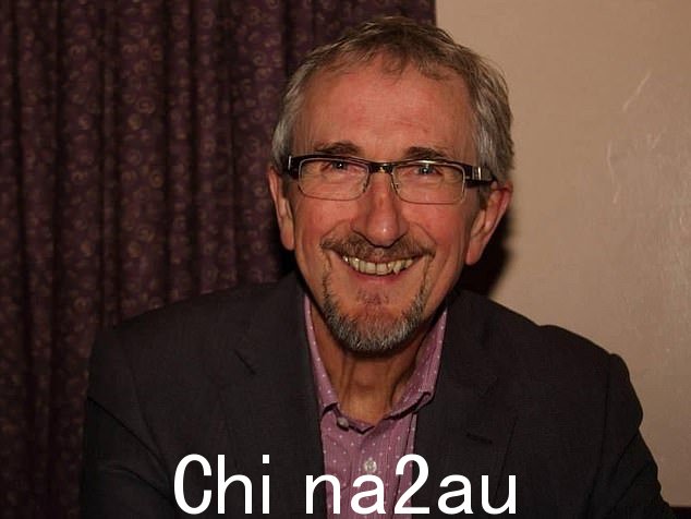 杰弗里·基钦 (Geoffrey Kitchen),73 岁,经营布里斯托尔桑伯里音乐剧团